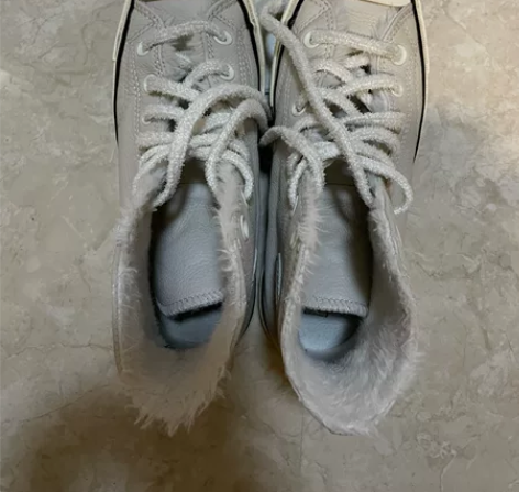 匡威加绒高帮皮面休闲鞋 感兴趣的话点“我想...