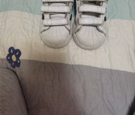 正品阿迪8k，内长150，宝宝穿小了 感兴...