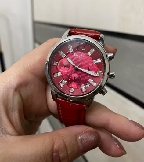卡西欧女表，很好看的红色 原装正品，可以自...
