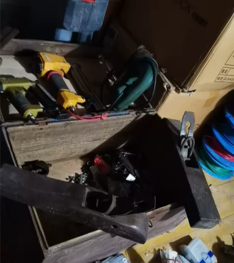 木工工具就用过一个套房工地，现在闲置，打包...