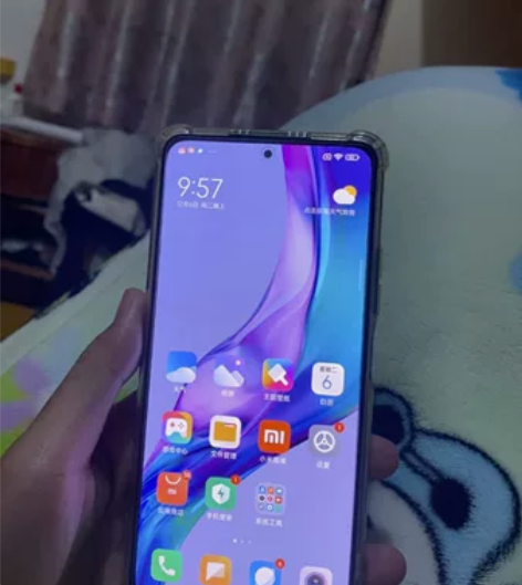 限制一台红米k40,用了一段时间还是发现苹...