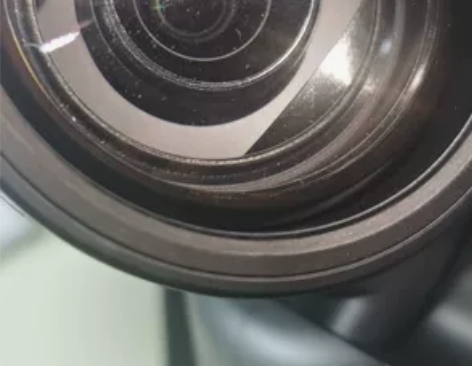 不得不爱5g轻微使用痕迹，镜头有一点点进灰...