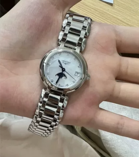 闲置浪琴心月系列 石英瑞士手表女款带钻贝母...