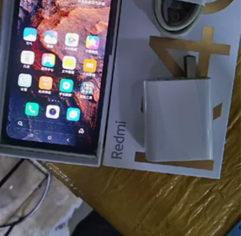 红米k40 全套12+256，带盒子带原装...