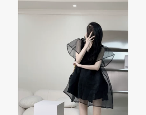 法式高端锁骨一字肩a字黑色连衣裙女2021...