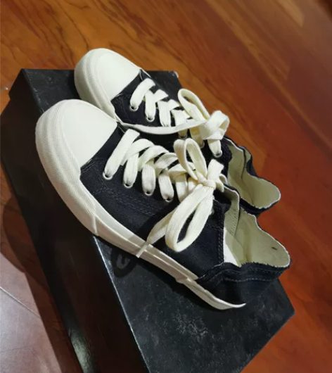 品牌帆布鞋,舒服,全新一次没穿过。 感兴趣...
