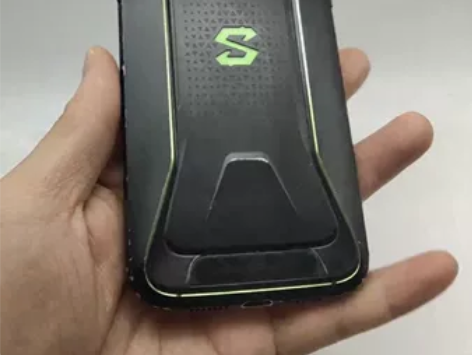 小米黑鲨游戏手机 ，8+128G 8G运行...