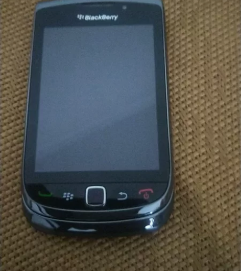 黑莓9800手机，经典滑盖品相完好，电池如...