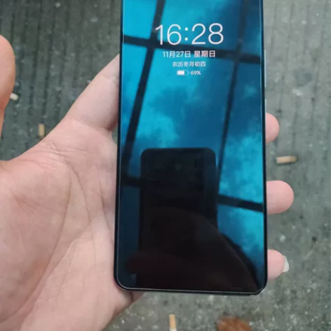 出一部  稀缺的  红米k50 pro 1...