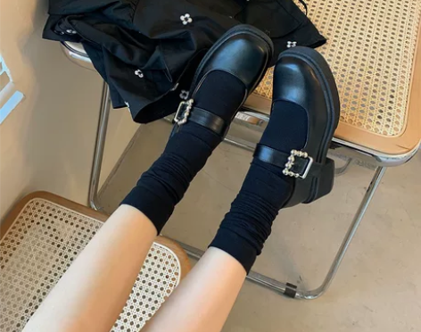 配裙子小皮鞋女2021新款一字扣玛丽珍鞋复...