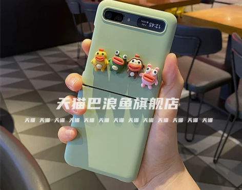 几乎全新 搞怪香肠嘴公仔适用于三星折叠手机...