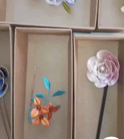 缠花发梳清仓清仓，个别款微微微瑕，除菊花发...