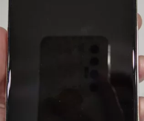 自用华为荣耀20手机，保护的很好，图片为实...