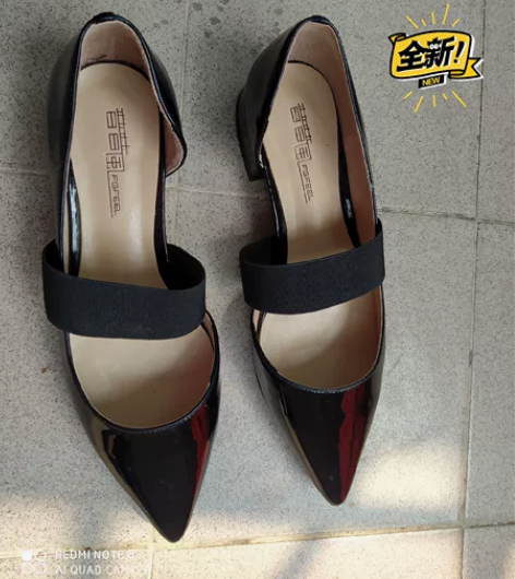 普普风 全新女鞋  37 漆牛皮  猪皮内...