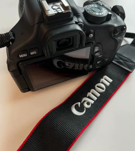 Canon/佳能600D单反相机，标配18...