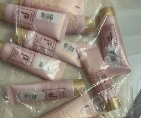 拱辰享水妍洁面40ml，7只100包邮 感...