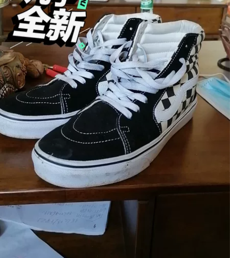 VANS棋盘格高帮  新旧程度 基本没怎么...