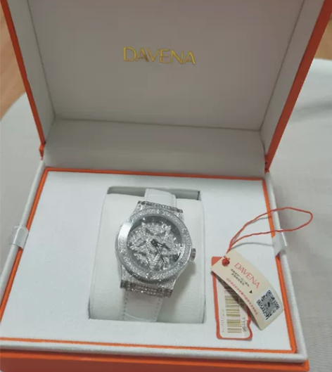 正品davena蒂玮娜五芒星手表，全新未拆...