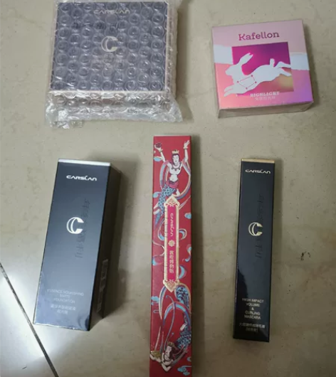卡姿兰粉底液眉笔眼影盒眼影盘高光粉睫毛膏 ...
