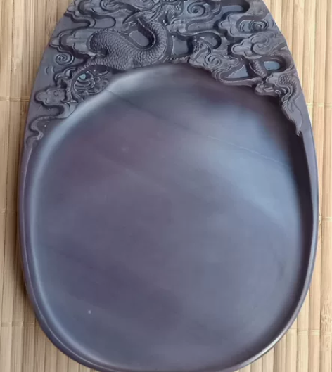 端砚,宋坑。7寸配木盒,石质细腻,滋润,幼...