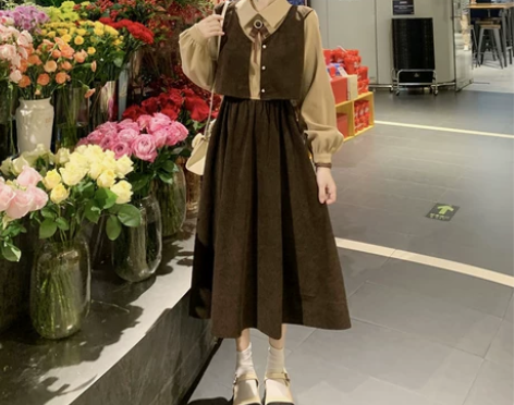 连衣裙女装设计感小众早春季2022新款法式...