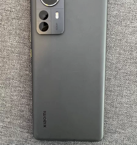 出一台小米12pro 8+128 黑色（细...
