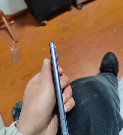 苹果11，自己用的，闲置不用了，一切功能正...