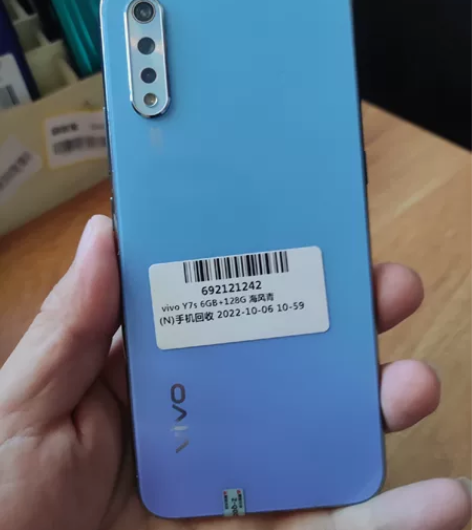 vivoy7s   6+128g内存 双卡...