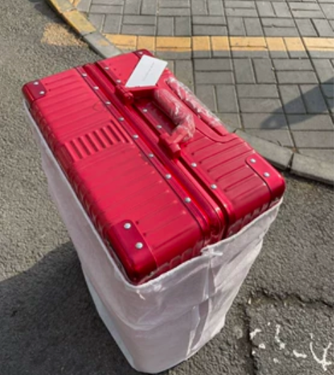 北爱红色行李箱结婚陪嫁箱子新娘嫁妆拉杆箱女旅行箱密码皮箱24... 北爱红色行李箱结婚陪嫁箱子新娘嫁妆拉杆箱女旅行箱密码皮箱24...