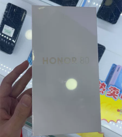 荣耀80全新没拆 感兴趣的话点“我想要”和...