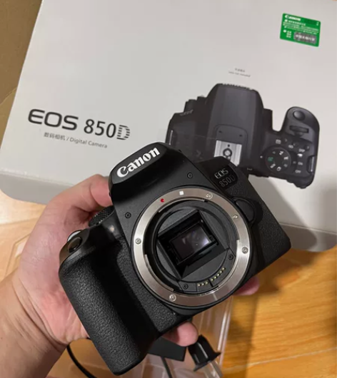 99.9新佳能850D相机,仅开箱抚摸过,...