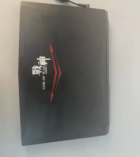 神舟战神游戏笔记本i7 8G 256固态+...