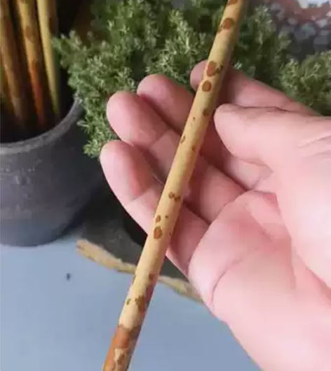 红湘妃古法狼毫行囊毛笔 规格:长26，出锋...