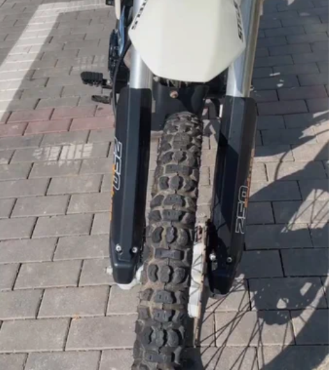 重庆银翔越野250摩托车:车况精品,一键启...