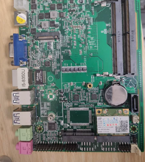 i5 8350u   nuc主板，可以点亮...