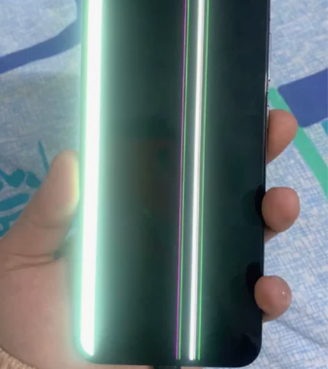 华为 p50e，8+128，拆机不小心屏幕...