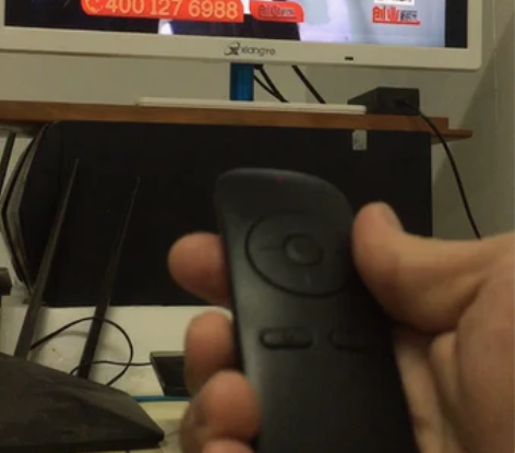 联想小新padpro2020款,屏幕磕破了...
