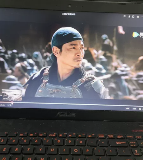 华硕笔记本电脑,12g运行内存,120g固...