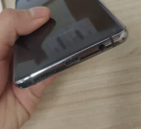 手机三星s10+ 感兴趣的话点“我想要”和...
