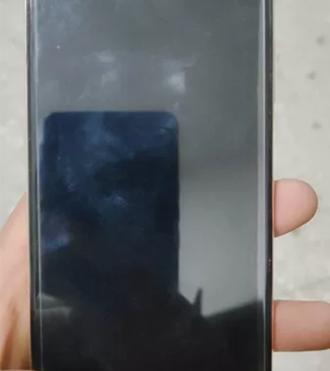年底没钱卖手机过年了,出一台,荣耀20pr...