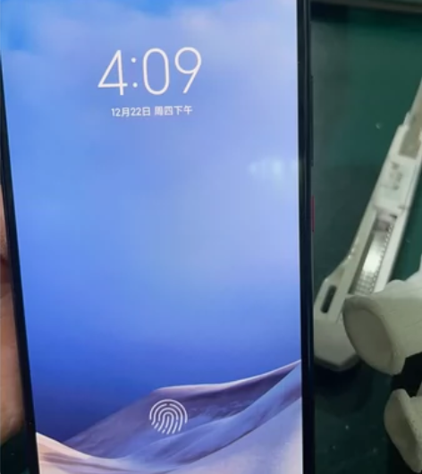 米8UD探索版,功能正常,为啥卖呢,就是因...