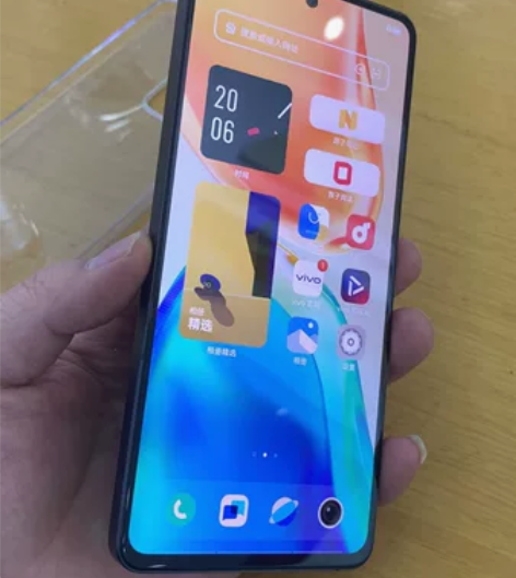 ViVO S15黑色12+256G，纯原磕...