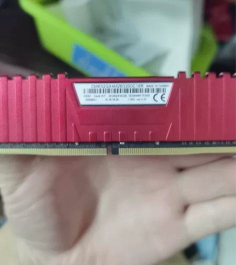 海盗船内存ddr4 16g。无拆无修。一切...
