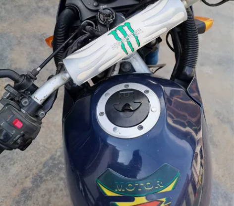 川崎kle异步双缸250越野拉力摩托车,刹...
