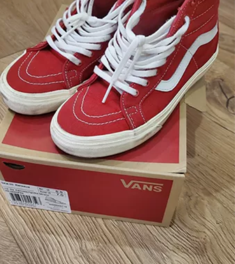 vans高帮红色经典款。37码。九成新。穿...