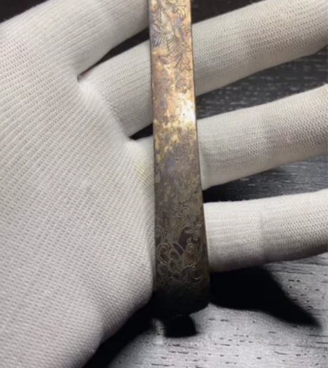 明清银鎏金刻花方头发簪子，方头少见，刻花工...