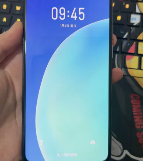 魅族17pro(5G) 8+128边缘掉漆...