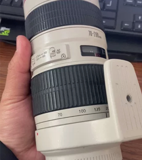 出售佳能一代镜头2.8光圈70-200，具...