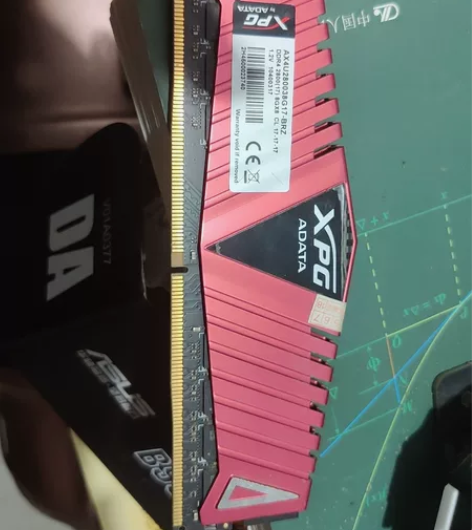 威刚8g内存 频率2800 ddr4 使用...