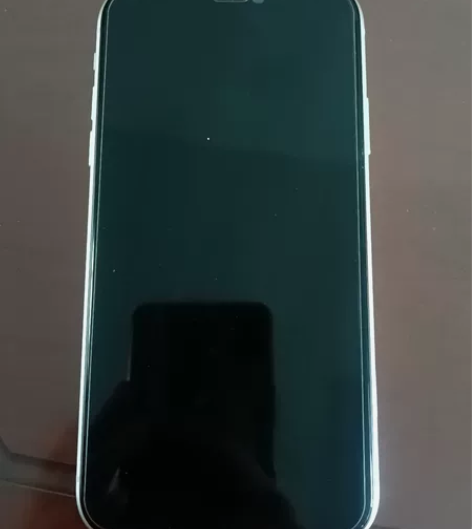 苹果11,内存128+8g,无划痕,无维修...